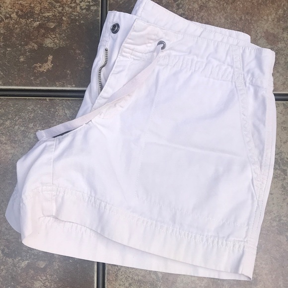 GAP Off White Cream Tan Shorts - Picture 5 of 5